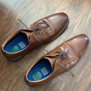 Men’s dress shoes